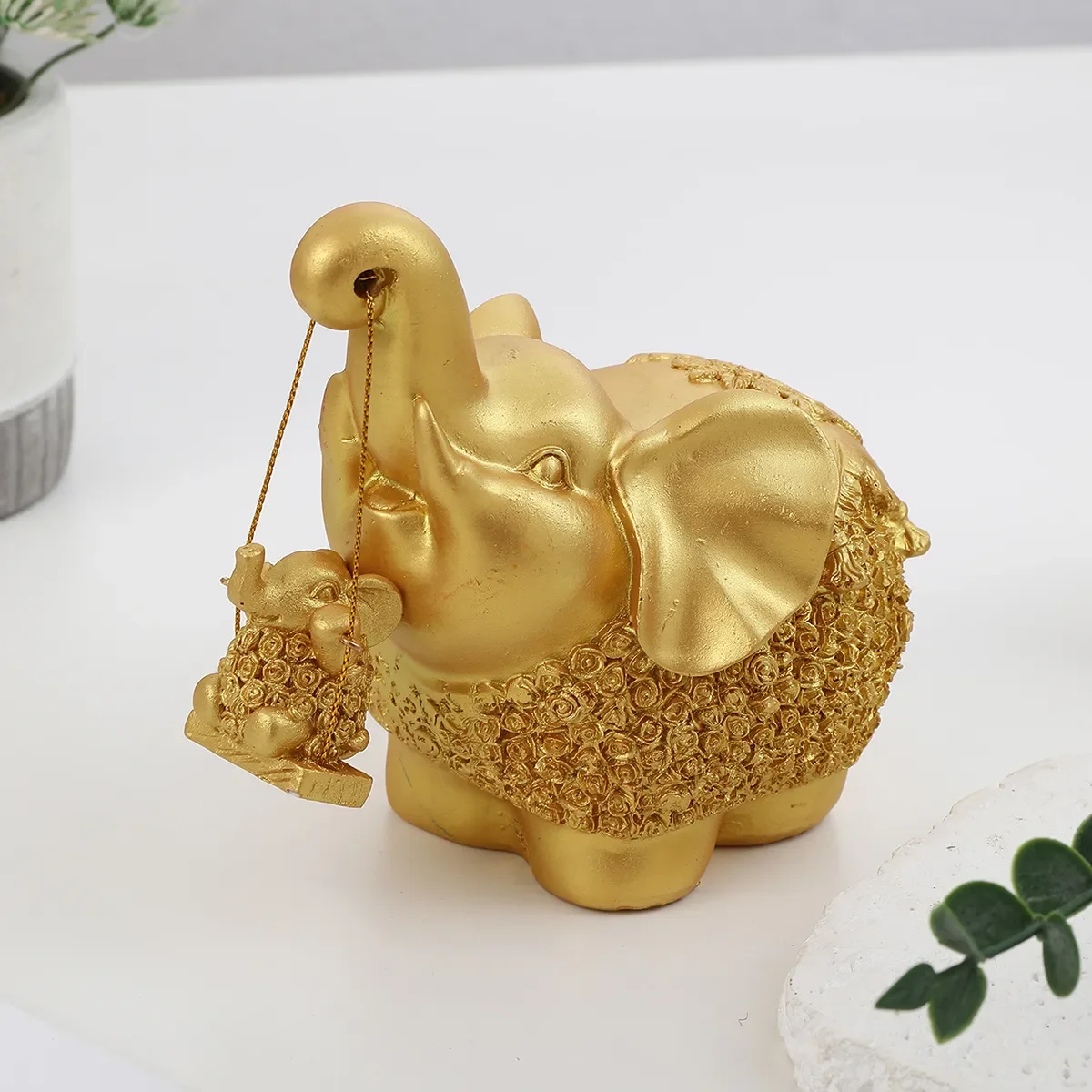 Mother and Child Golden Elephant Sculpture Bringing Good Luck Elephant Statue Fortune Elephant Crafts Resin Crafts
Mother and Child Golden Elephant Sculpture Bringing Good Luck Elephant Statue Fortune Elephant Crafts Resin Crafts