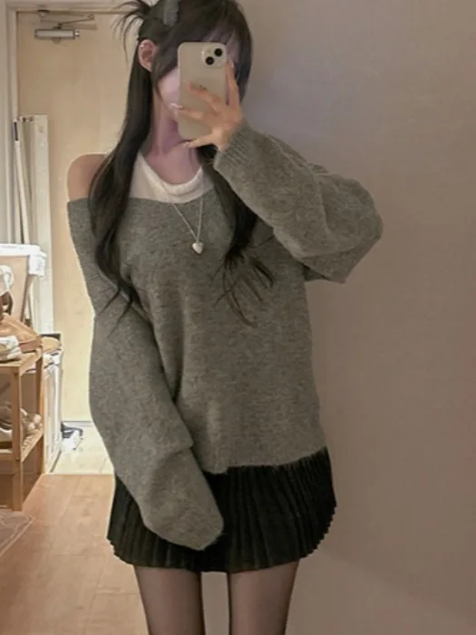 Комплект из двух предметов: свитер-жилет с V-образным вырезом и универсальный топ. Новинка осени от Dongda Gate: мягкий, свободный крой, однотонный.
Комплект из двух предметов: свитер-жилет с V-образным вырезом и универсальный топ. Новинка осени от Dongda Gate: мягкий, свободный крой, однотонный.