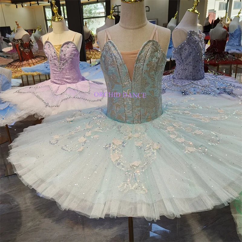 hot selling high quality Unique Design Kids Girls Children Women Adult Performance Wear blue Ballet Tutu Costumes with tail
hot selling high quality Unique Design Kids Girls Children Women Adult Performance Wear blue Ballet Tutu Costumes with tail