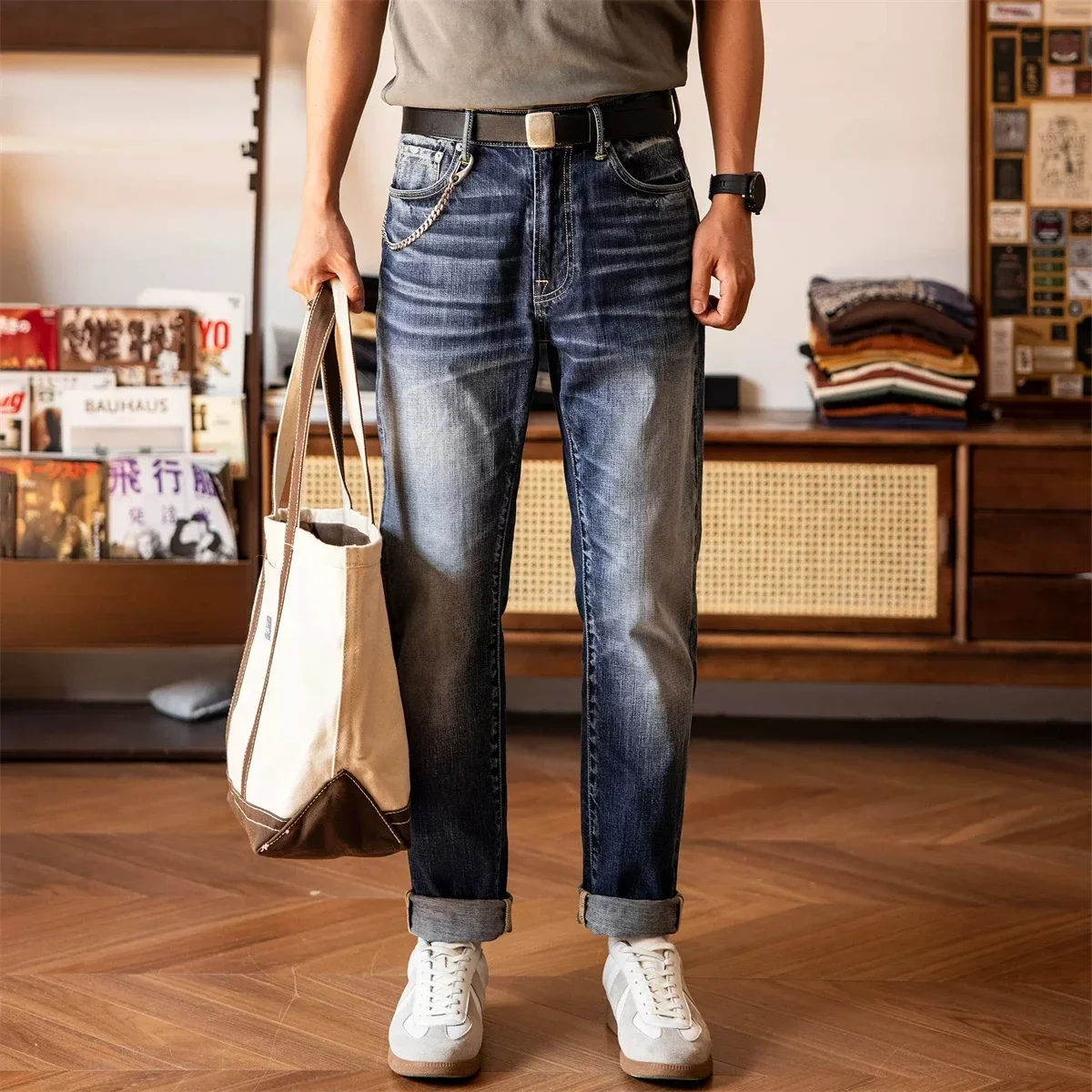 Red Tornado Classic 705 Jeans Slightly Tapered Fit Vintage Wash Denim Pants for Men 13.5oz Micro-cone Washed Jeans
Red Tornado Classic 705 Jeans Slightly Tapered Fit Vintage Wash Denim Pants for Men 13.5oz Micro-cone Washed Jeans