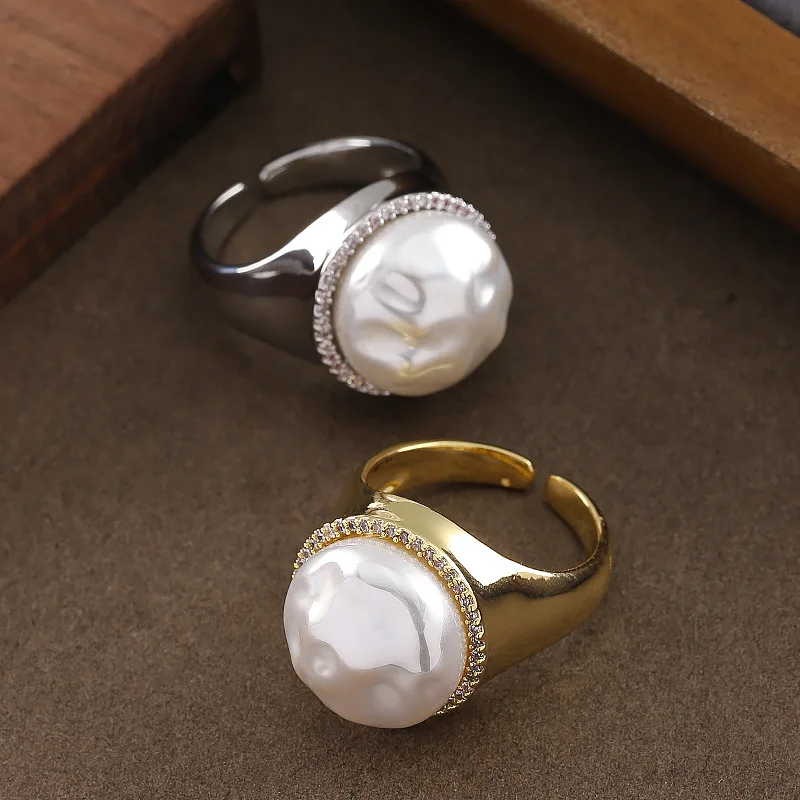 Fashionable and exquisite design, diamond-encrusted pearls, adjustable couple’s bestie open ring, light luxury hand jewelry
Fashionable and exquisite design, diamond-encrusted pearls, adjustable couple’s bestie open ring, light luxury hand jewelry