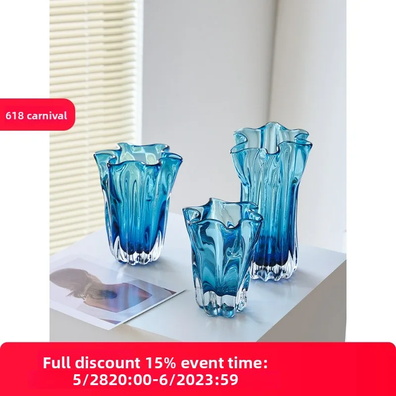 Nordic light luxury Klein blue glazed vase glass decorative ornament living room dining table
Nordic light luxury Klein blue glazed vase glass decorative ornament living room dining table