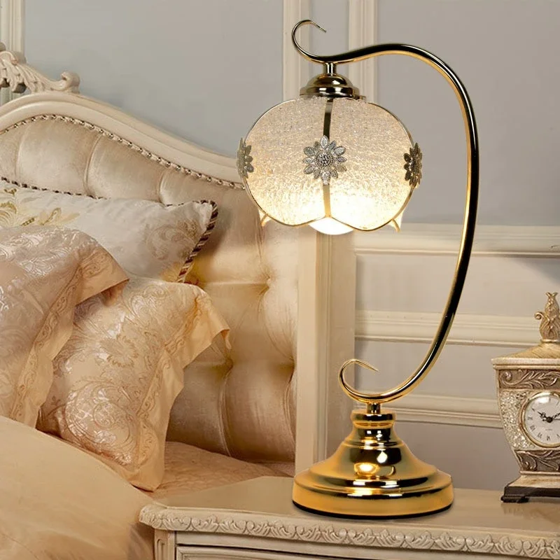 European Style Table Lamp Bedroom Bedside Lamp Wedding Creative Dimmable Led Eye Protection Table Lamp
European Style Table Lamp Bedroom Bedside Lamp Wedding Creative Dimmable Led Eye Protection Table Lamp