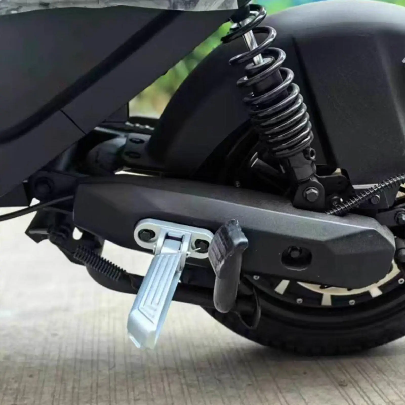 Motorcycle Rear Foot Pegs Passenger Foot Peg Foldable Easy to Install Foot Pedal
Motorcycle Rear Foot Pegs Passenger Foot Peg Foldable Easy to Install Foot Pedal