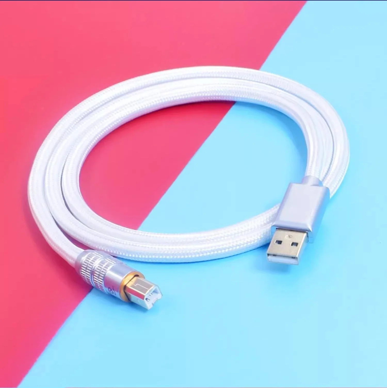 Кабель Hi-Fi 8-ядерный из чистого серебра с золотым покрытием и USB Type-C
Кабель Hi-Fi 8-ядерный из чистого серебра с золотым покрытием и USB Type-C