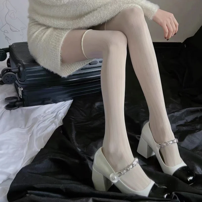 Women's Silk Stockings Thin Sexy Anti-Snagging Fake Thigh High Slimming Ultra-Thin Pantyhose Vertical Stripes Velvet Leggings
Women's Silk Stockings Thin Sexy Anti-Snagging Fake Thigh High Slimming Ultra-Thin Pantyhose Vertical Stripes Velvet Leggings