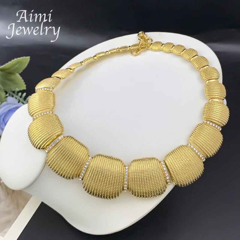 Luxury Golden Chunky Choker Collar 4Pcs Jewelry Set for Women Necklace Earrings Bracelet Ring Bridal Wedding Party Gifts
Luxury Golden Chunky Choker Collar 4Pcs Jewelry Set for Women Necklace Earrings Bracelet Ring Bridal Wedding Party Gifts