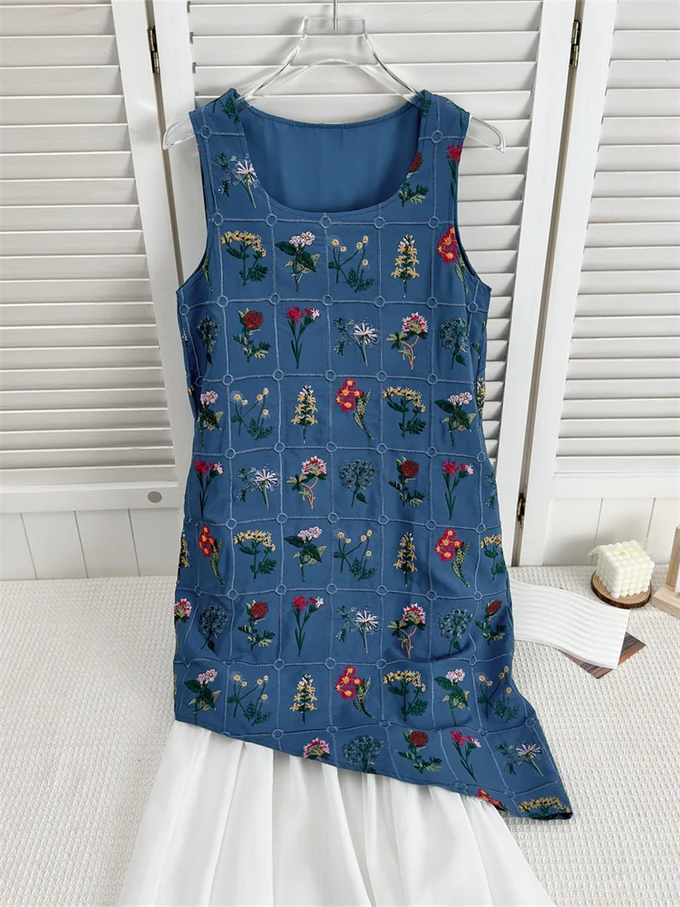 Embroidered Blue Dress for Women 2025 Summer Splicing Fake Two piece Long Skirt
Embroidered Blue Dress for Women 2025 Summer Splicing Fake Two piece Long Skirt