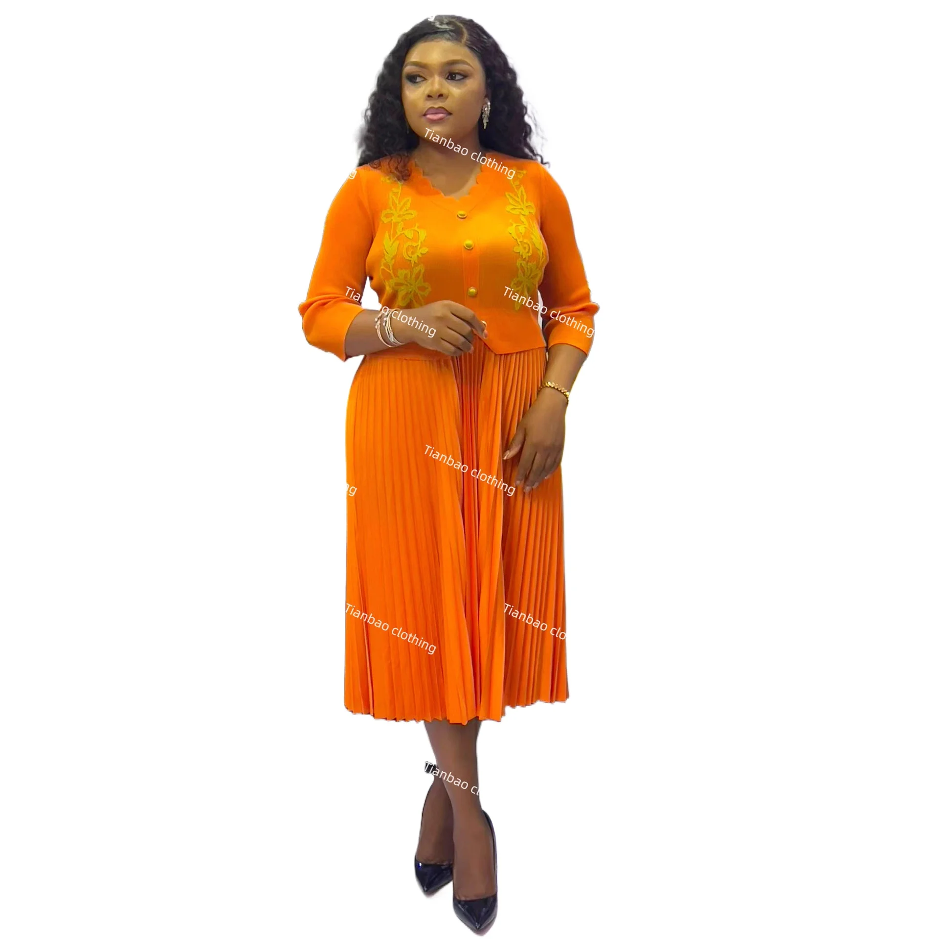 Miyake Pleated Dress for Women 2025 New Solid Color Gold-puffed Hand-cranked V-neck Long Sleeve Large Size Elegant Pleated Skirt
Miyake Pleated Dress for Women 2025 New Solid Color Gold-puffed Hand-cranked V-neck Long Sleeve Large Size Elegant Pleated Skirt