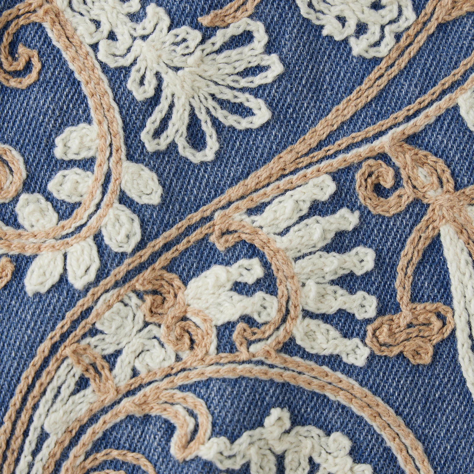 Women Denim Crochet Vest Jacket Flower Embroidered Round Neck Button-up Sleeveless Jean Tops Summer Streetwear
Women Denim Crochet Vest Jacket Flower Embroidered Round Neck Button-up Sleeveless Jean Tops Summer Streetwear