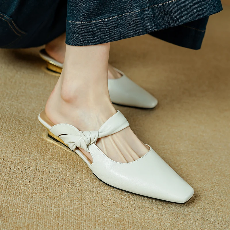 2025 NEW Summer Women Mules Genuine Leather Women Shoes Square Toe Chunky Heel Cover Toe Slingback Sandals Modern Slippers
2025 NEW Summer Women Mules Genuine Leather Women Shoes Square Toe Chunky Heel Cover Toe Slingback Sandals Modern Slippers