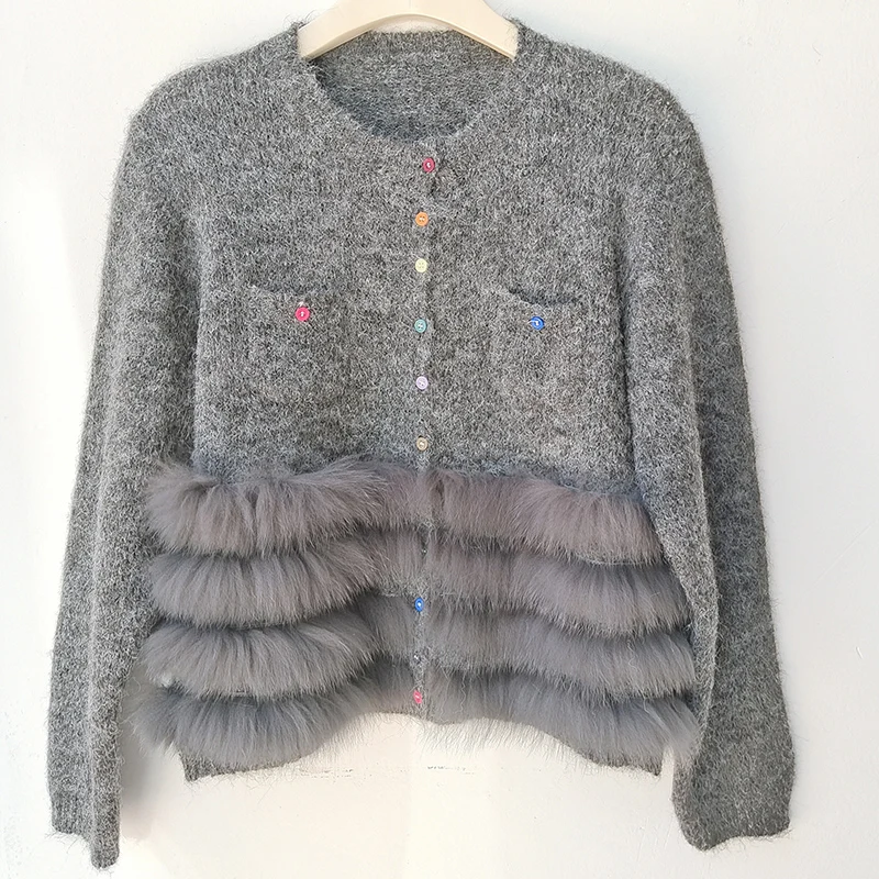 2025 женский осенний вязаный кардиган с натуральным лисьим мехом, короткий свободный модный женский кардиган с открытой строчкой, свитер на пуговицах
2025 женский осенний вязаный кардиган с натуральным лисьим мехом, короткий свободный модный женский кардиган с открытой строчкой, свитер на пуговицах