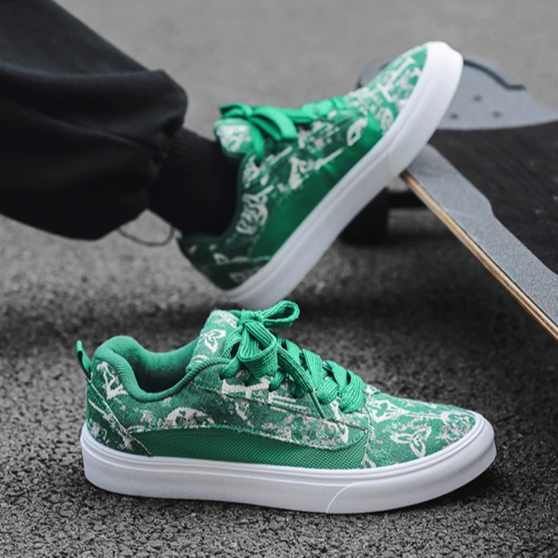 Кроссовки в парном стиле с круглым носком, на плоской подошве, с вулканизированной мягкой подошвой, удобные, с высококачественной шнуровкой, новая модель, повседневная обувь
Кроссовки в парном стиле с круглым носком, на плоской подошве, с вулканизированной мягкой подошвой, удобные, с высококачественной шнуровкой, новая модель, повседневная обувь