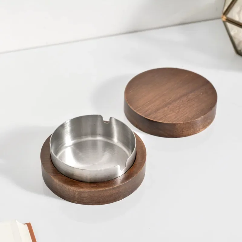 High Quality Walnut Wood Ashtrays With Lid Covered Windproof Ashtray With Stainless Steel Liner Indoor Outdoor Ash Tray For Home
High Quality Walnut Wood Ashtrays With Lid Covered Windproof Ashtray With Stainless Steel Liner Indoor Outdoor Ash Tray For Home