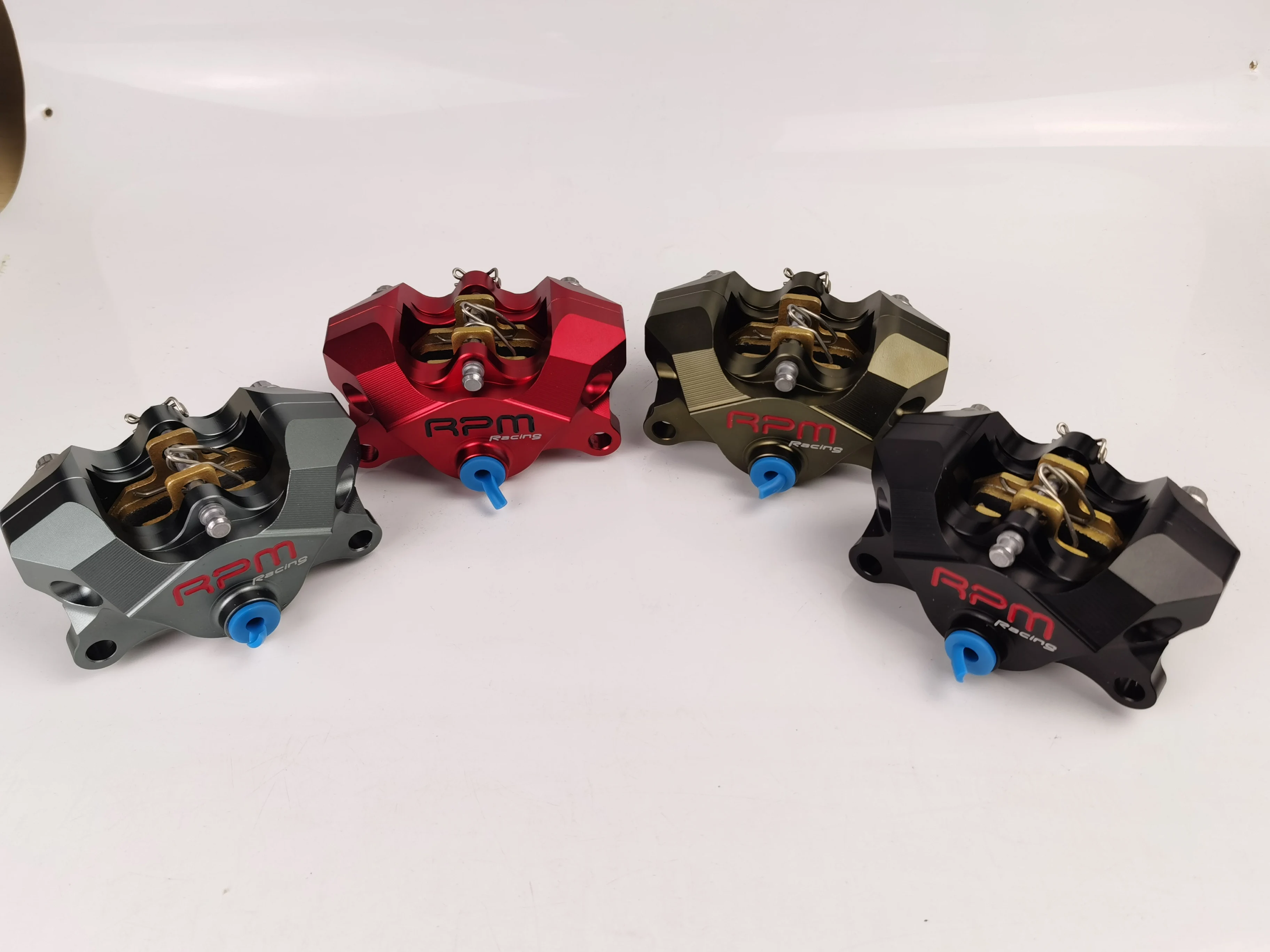 RPM Racing caliper 84mm hole spacing M10 × 1.25mm motorcycle modified four-piston brake pump
RPM Racing caliper 84mm hole spacing M10 × 1.25mm motorcycle modified four-piston brake pump