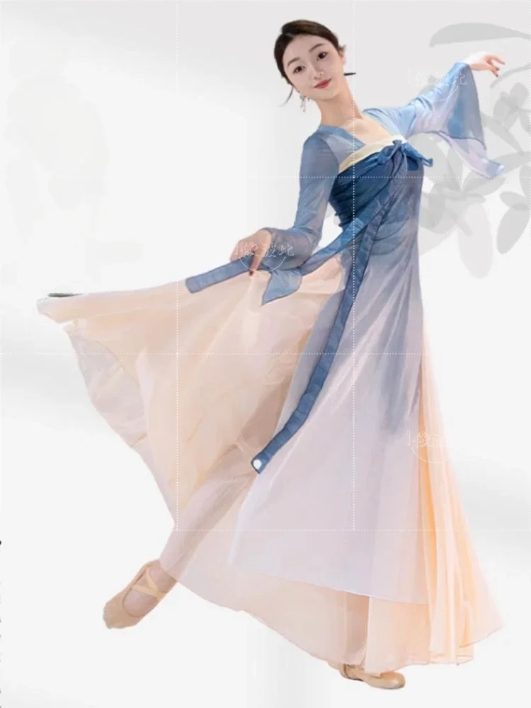 Classical dance costumes, female and Tang chest-length streamers, flowing long gauze clothes, Chinese dance performance costumes
Classical dance costumes, female and Tang chest-length streamers, flowing long gauze clothes, Chinese dance performance costumes