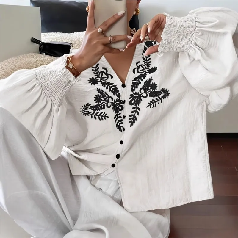 Floral Embroidery White Blouses & Shirts For Women 2025 Vintage Long Sleeve Casual Shirt Autumn New Boho Holiday Loose Tops
Floral Embroidery White Blouses & Shirts For Women 2025 Vintage Long Sleeve Casual Shirt Autumn New Boho Holiday Loose Tops