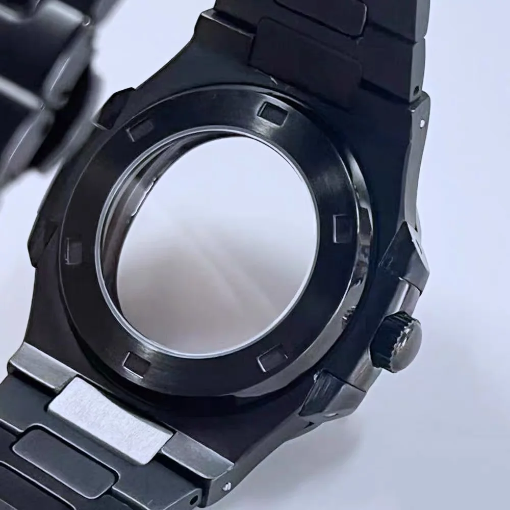 40mm Nautilus watch accessory steel strap and case, made of 914L high-quality steel, can be installed with NH35A/8215 movement.
40mm Nautilus watch accessory steel strap and case, made of 914L high-quality steel, can be installed with NH35A/8215 movement.