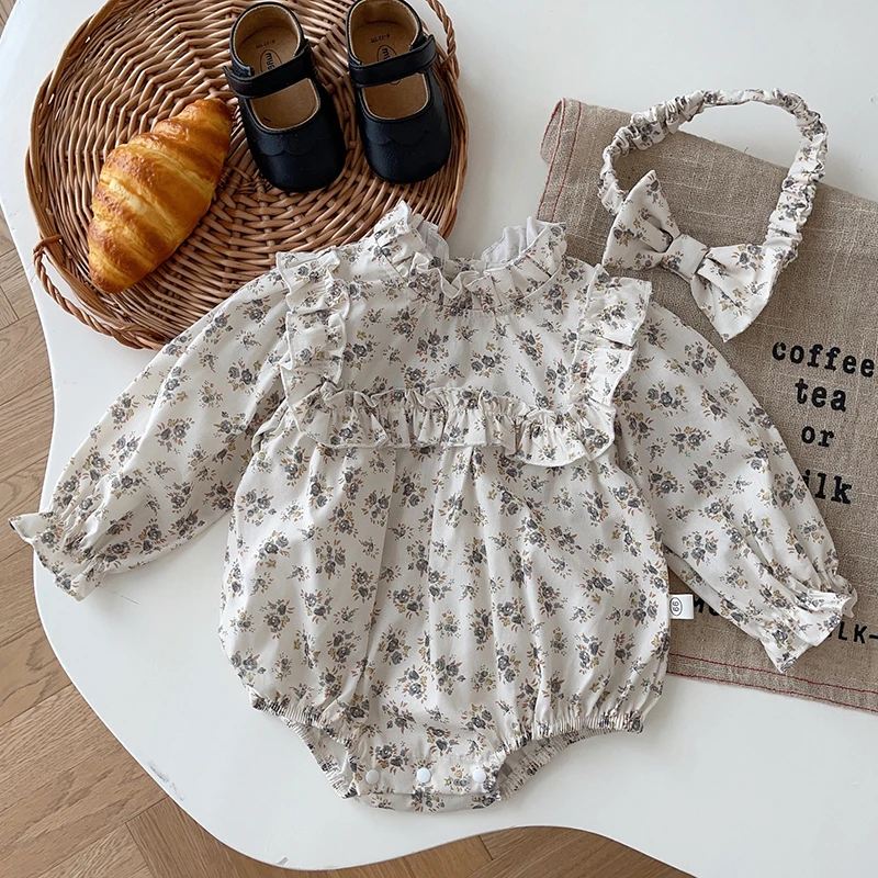 Korean Style Climbing Suit Long Sleeved Cotton Floral Printing Toddler Baby Girls Romper+Hair band Autumn Spring Baby Clothing
Korean Style Climbing Suit Long Sleeved Cotton Floral Printing Toddler Baby Girls Romper+Hair band Autumn Spring Baby Clothing