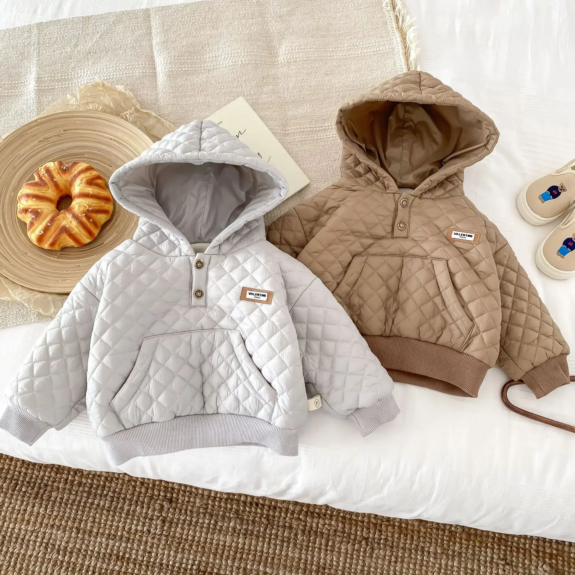 0-5 Years Kids Children Boy's Winter Coat with Plush Thick Cotton Solid Color Hooded Jacket for Babies Warm and Comfortable
0-5 Years Kids Children Boy's Winter Coat with Plush Thick Cotton Solid Color Hooded Jacket for Babies Warm and Comfortable