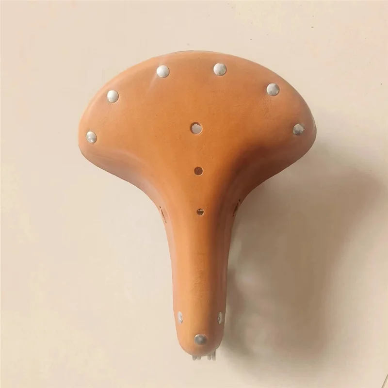 Soft Retro Bike Seat Made Of Cowhide Saddles Retro Bicycle Seat Men Women Bike Saddle Comfort Cycling Bicycle Seat-AT20
Soft Retro Bike Seat Made Of Cowhide Saddles Retro Bicycle Seat Men Women Bike Saddle Comfort Cycling Bicycle Seat-AT20