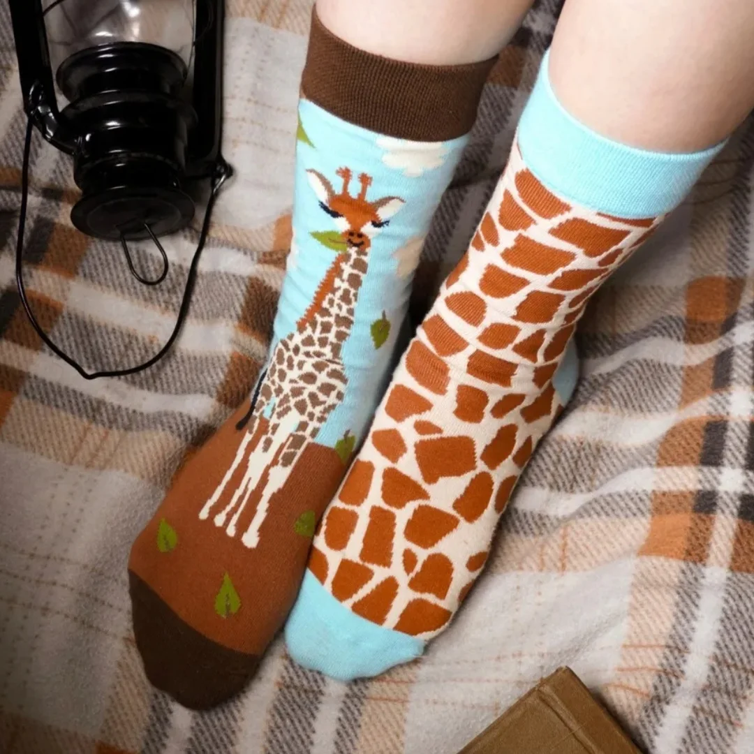 1 Pair AB Style Giraffe Pattern, Fashion Trend Men's and Women's Mid-Calf Socks, Suitable For All Seasons Wear
1 Pair AB Style Giraffe Pattern, Fashion Trend Men's and Women's Mid-Calf Socks, Suitable For All Seasons Wear