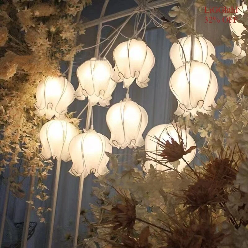 New Wedding Lights 10 LED Lights Fabric Lily Flower Lamp Decorative chandelier for Hotel Wedding Stage Decoration Props
New Wedding Lights 10 LED Lights Fabric Lily Flower Lamp Decorative chandelier for Hotel Wedding Stage Decoration Props