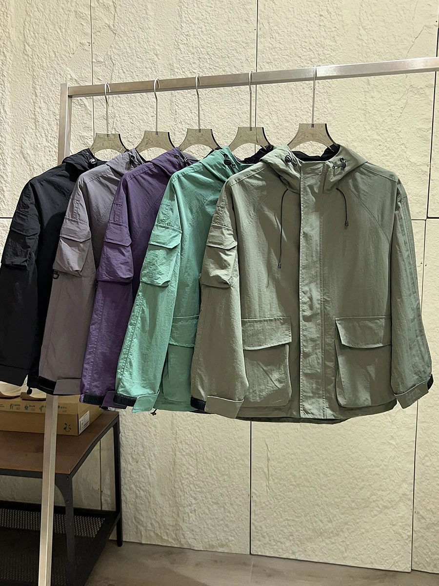 Outdoor Windproof Waterproof Hooded Jacket Men's Casual Loose Fit Autumn Workwear Jacket Youth Fashion Nylon Fabric
Outdoor Windproof Waterproof Hooded Jacket Men's Casual Loose Fit Autumn Workwear Jacket Youth Fashion Nylon Fabric