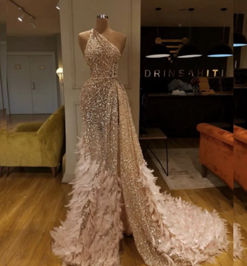 Charming Sequins Evening Dresses African Girls High Split Illusion Crystal Beaded Feather Mermaid Prom Gowns Luxery Customized
Charming Sequins Evening Dresses African Girls High Split Illusion Crystal Beaded Feather Mermaid Prom Gowns Luxery Customized