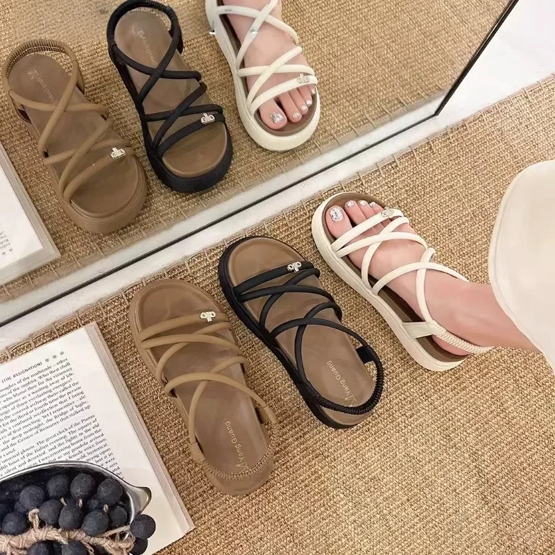 Fashion Casual Ladies Sandal Slippers New Style Women Outdoor Indoor Slip-on Shoes
Fashion Casual Ladies Sandal Slippers New Style Women Outdoor Indoor Slip-on Shoes