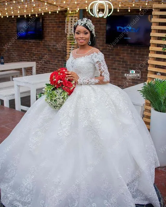 Customized 2025 Arabic Plus Size Lace Wedding Dresses Bridal Gowns Beading Long Sleeve Crystal O Neck Sweep Train Vestidos De No
Customized 2025 Arabic Plus Size Lace Wedding Dresses Bridal Gowns Beading Long Sleeve Crystal O Neck Sweep Train Vestidos De No