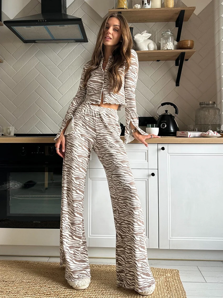 Marthaqiqi Printing Winter Women Sleepwear Set Long Sleeve Pajamas Sexy Crop Top Nightie O-Neck Nightwear Pants Nightgowns Suit
Marthaqiqi Printing Winter Women Sleepwear Set Long Sleeve Pajamas Sexy Crop Top Nightie O-Neck Nightwear Pants Nightgowns Suit