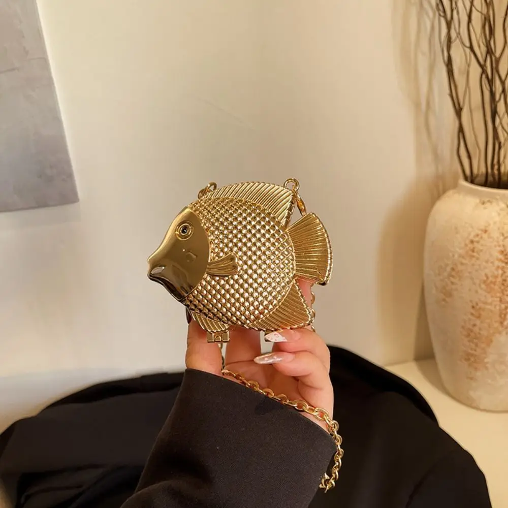 Mini Chain Metal Chain Crossbody Bag Silver Golden Box Shoulder Bag Small Bag Purse Mini Lipstick Bag Women
Mini Chain Metal Chain Crossbody Bag Silver Golden Box Shoulder Bag Small Bag Purse Mini Lipstick Bag Women