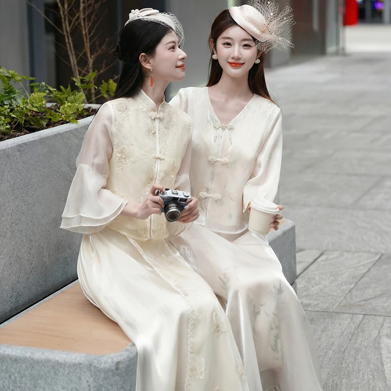 New Chinese Style Women's Hanfu Skirt Set with Seven-Quarter Sleeves And Side Buttons Retro National Style for Spring Summer
New Chinese Style Women's Hanfu Skirt Set with Seven-Quarter Sleeves And Side Buttons Retro National Style for Spring Summer