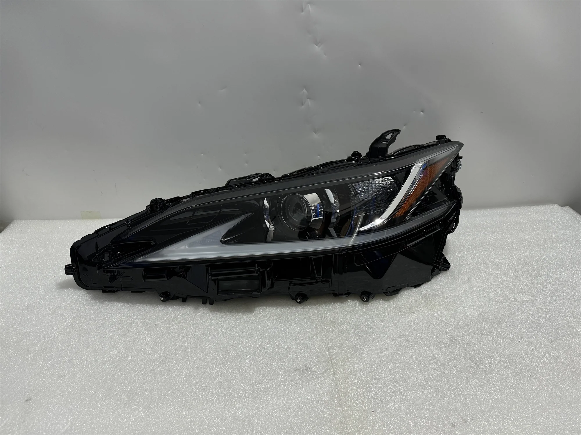 High Quality Headlights Suitable For Lexus ES LED Lights ES260 2017-2020 Automotive Lighting System LED Headlights
High Quality Headlights Suitable For Lexus ES LED Lights ES260 2017-2020 Automotive Lighting System LED Headlights