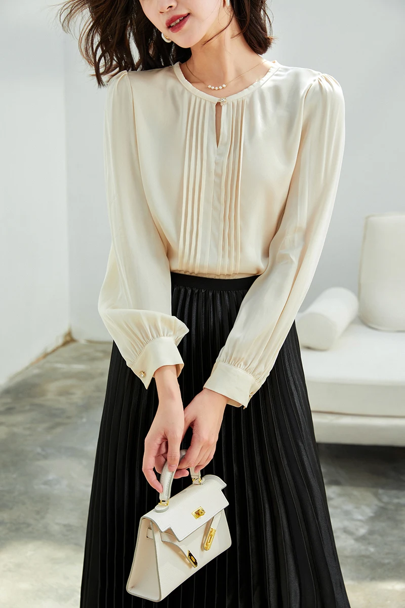 Blouse Women Shirt 92% Silk Simple Design O Neck Long Sleeve Solid 2 Colors Office Top New Fashion Spring
Blouse Women Shirt 92% Silk Simple Design O Neck Long Sleeve Solid 2 Colors Office Top New Fashion Spring