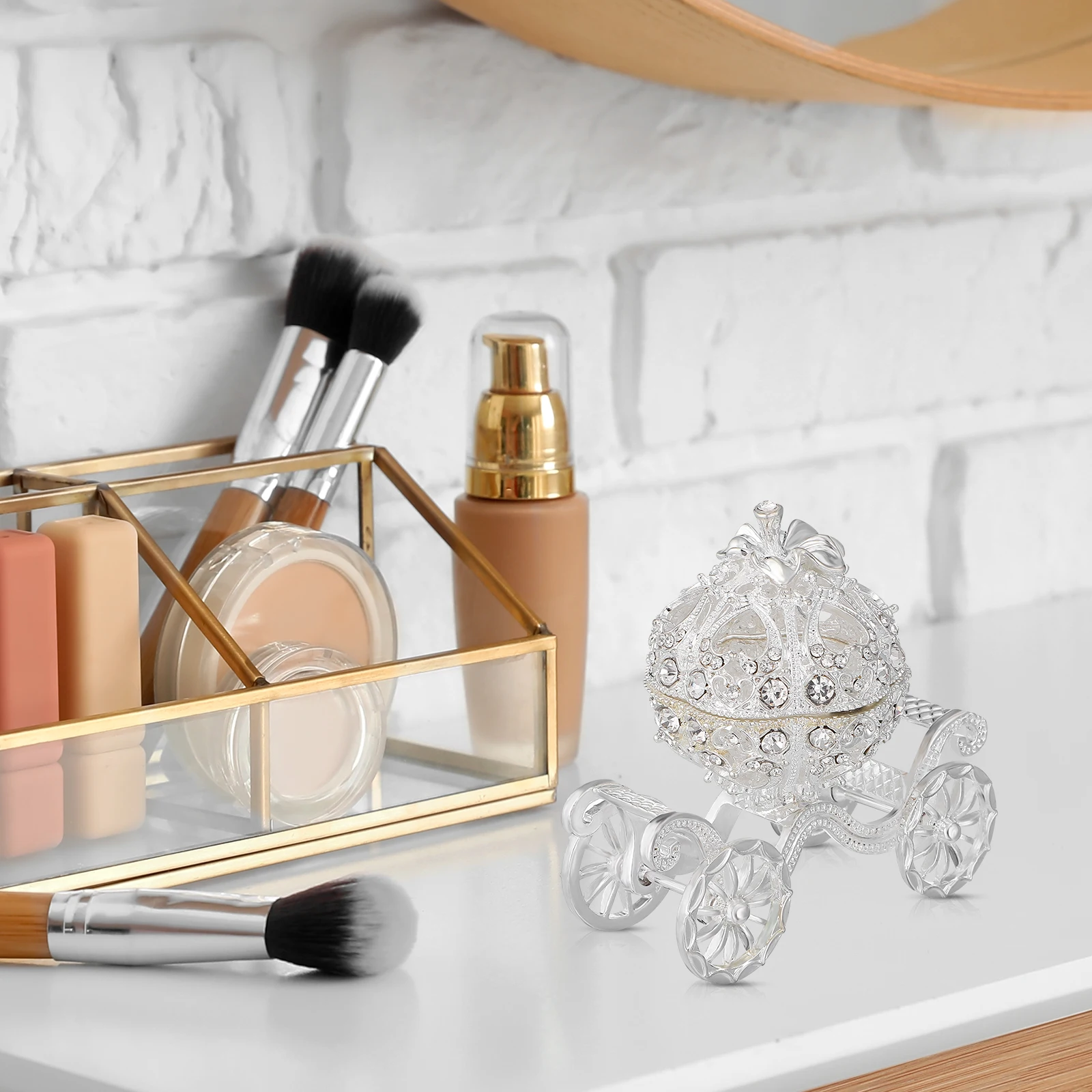 Metal Pumpkin Carriage Decorative Rhinestone Jewelry Box Vintage Crystal Craft for Home Carriage Adornment Pumpkin Car Ornament
Metal Pumpkin Carriage Decorative Rhinestone Jewelry Box Vintage Crystal Craft for Home Carriage Adornment Pumpkin Car Ornament