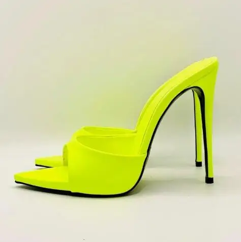 Флуоресцентные желто-синие леопардовые кожаные шлепанцы с острым открытым носком, современные шлепанцы без шнуровки на тонком каблуке, женские сексуальные босоножки на высоком каблуке
Флуоресцентные желто-синие леопардовые кожаные шлепанцы с острым открытым носком, современные шлепанцы без шнуровки на тонком каблуке, женские сексуальные босоножки на высоком каблуке