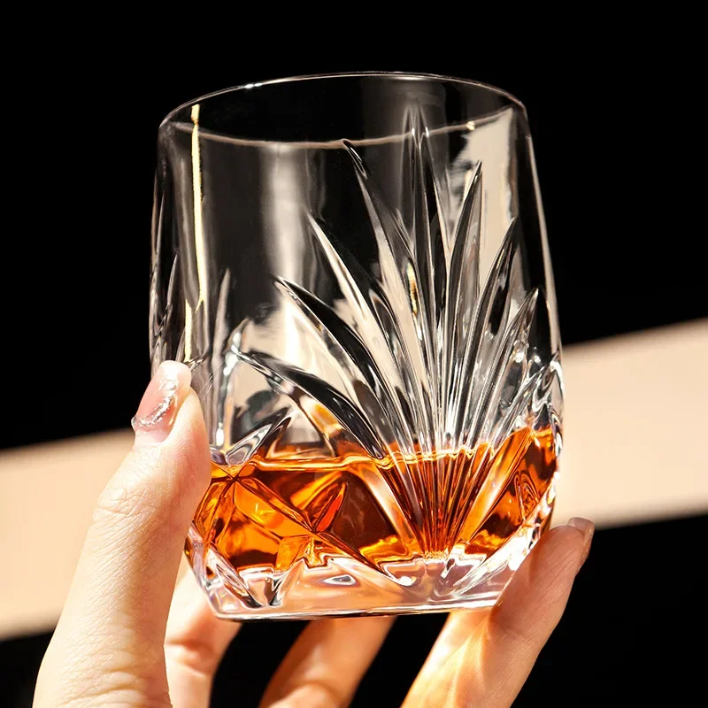 High-value Crystal Wine Glasses, Commercial Light, Luxury Whiskey Bar, Thickened Foreign Wine Crystal
High-value Crystal Wine Glasses, Commercial Light, Luxury Whiskey Bar, Thickened Foreign Wine Crystal