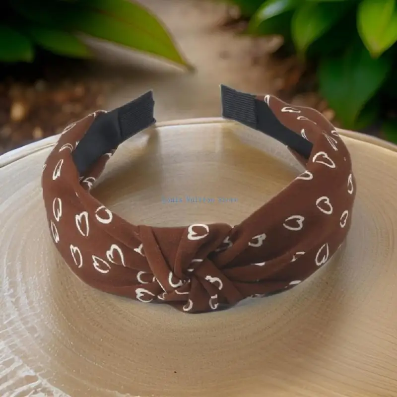 L5YB Fashion Heart Headbands for Party Makeup Headwear for Music Festivals Photo Props for Makeup Photography
L5YB Fashion Heart Headbands for Party Makeup Headwear for Music Festivals Photo Props for Makeup Photography
