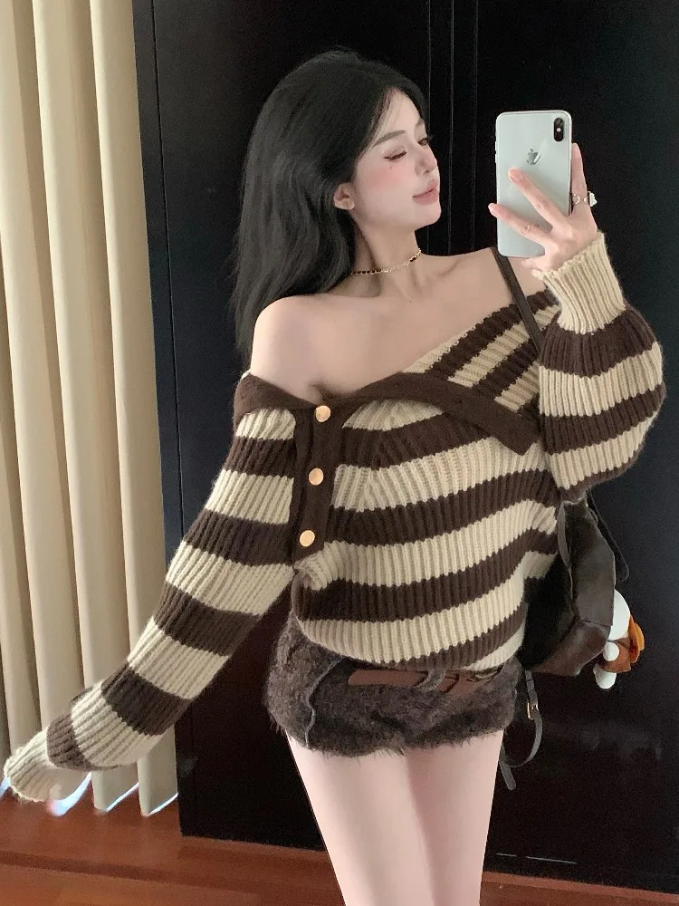 Sexy One-Shoulder Knitted Sweater Women's Autumn Winter New Style Pure Desire Spicy Girl Diagonal Opening Color Block Soft Co...
Sexy One-Shoulder Knitted Sweater Women's Autumn Winter New Style Pure Desire Spicy Girl Diagonal Opening Color Block Soft Co...