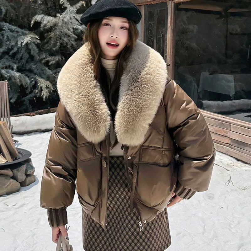 Big Natural Fox Fur Coat Women 2025 Autumn Winter Female Parkas 90% White Duck Down Jacket Feather Short Puffer Coat
Big Natural Fox Fur Coat Women 2025 Autumn Winter Female Parkas 90% White Duck Down Jacket Feather Short Puffer Coat
