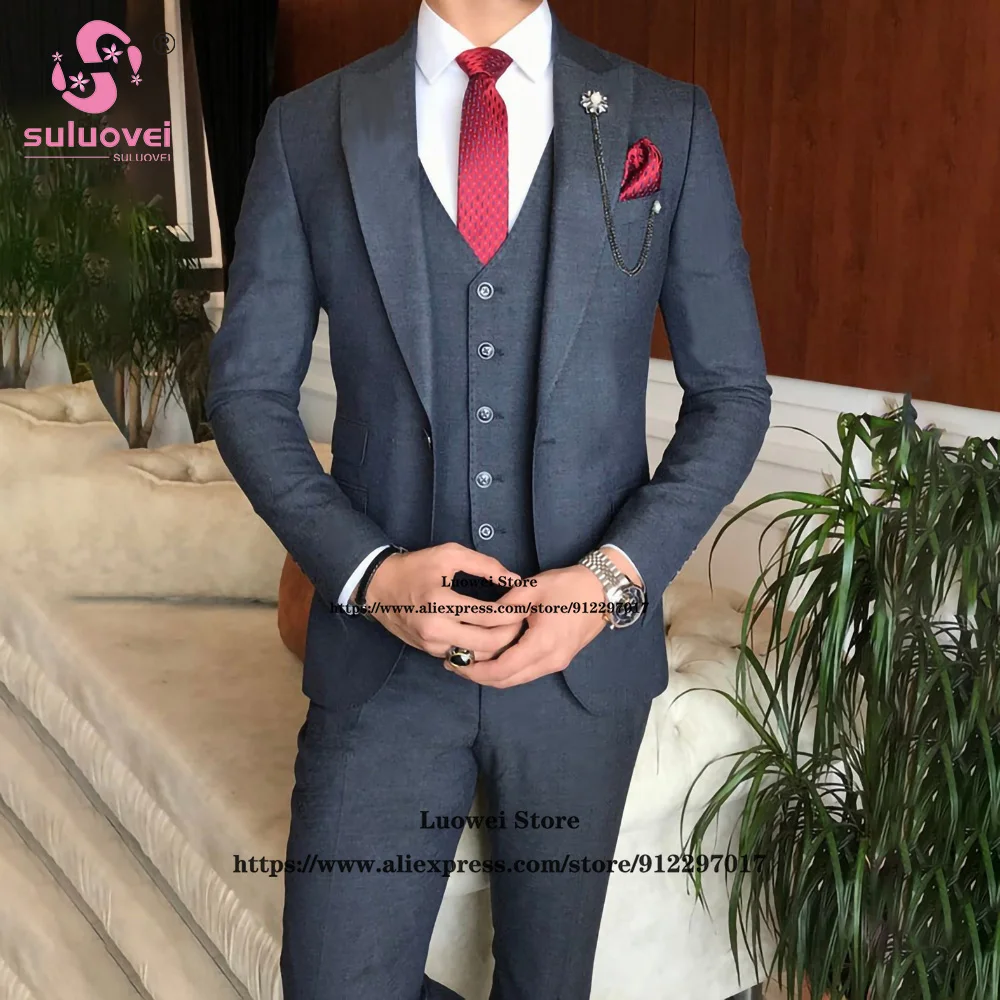 Fashion Big Collar Suits For Men Slim Fit 3 Piece Jacket Vest Pants Set Groom Wedding Peaked Lapel Tuxedo Male Business Blazer
Fashion Big Collar Suits For Men Slim Fit 3 Piece Jacket Vest Pants Set Groom Wedding Peaked Lapel Tuxedo Male Business Blazer