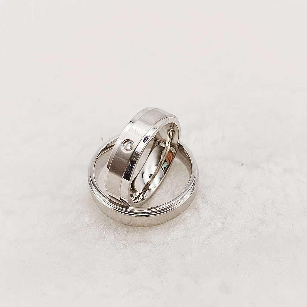 Минимализм, современные обручальные кольца Cz Diamond Love для новорожденных, кольца для пар из стерлингового серебра 925 пробы для мужчин и женщин
Минимализм, современные обручальные кольца Cz Diamond Love для новорожденных, кольца для пар из стерлингового серебра 925 пробы для мужчин и женщин