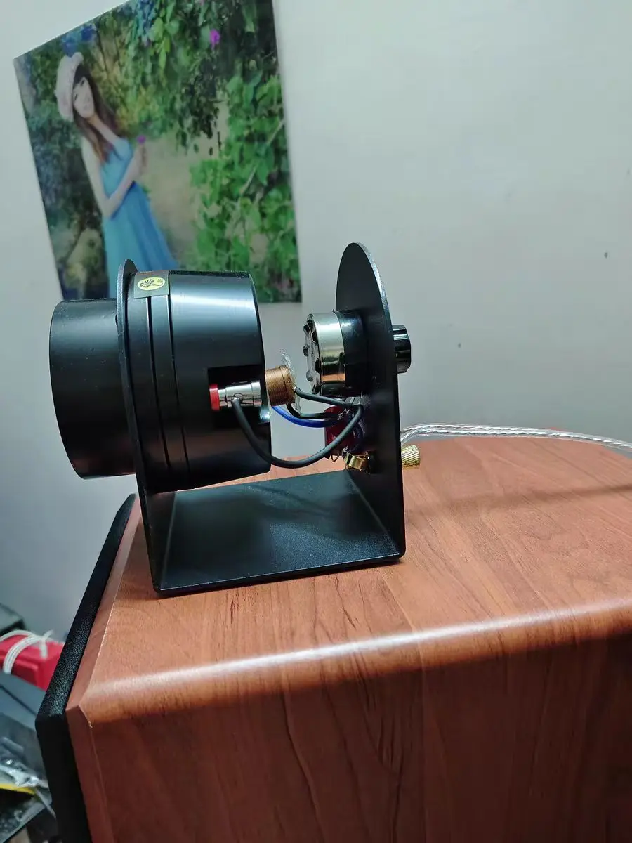 Bellflower CRYSTAL-T Cobalt Magnetic Crystal Tweeter ALNICO Super High-Frequency Speaker
Bellflower CRYSTAL-T Cobalt Magnetic Crystal Tweeter ALNICO Super High-Frequency Speaker