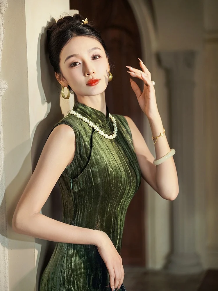 Ele een Velvet Svel Chinese Sle Women's Dr for Year End Celebration High End Feel Vintage Design
Ele een Velvet Svel Chinese Sle Women's Dr for Year End Celebration High End Feel Vintage Design