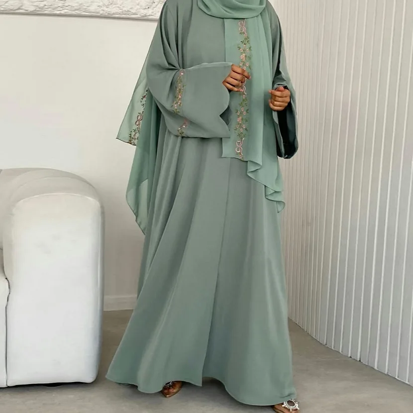 Dubai Abaya Manufacturer Islamic Clothing Abaya Women's Dresses Front Embroidery Abaya and Hijab 2PCS Set Summer EID
Dubai Abaya Manufacturer Islamic Clothing Abaya Women's Dresses Front Embroidery Abaya and Hijab 2PCS Set Summer EID