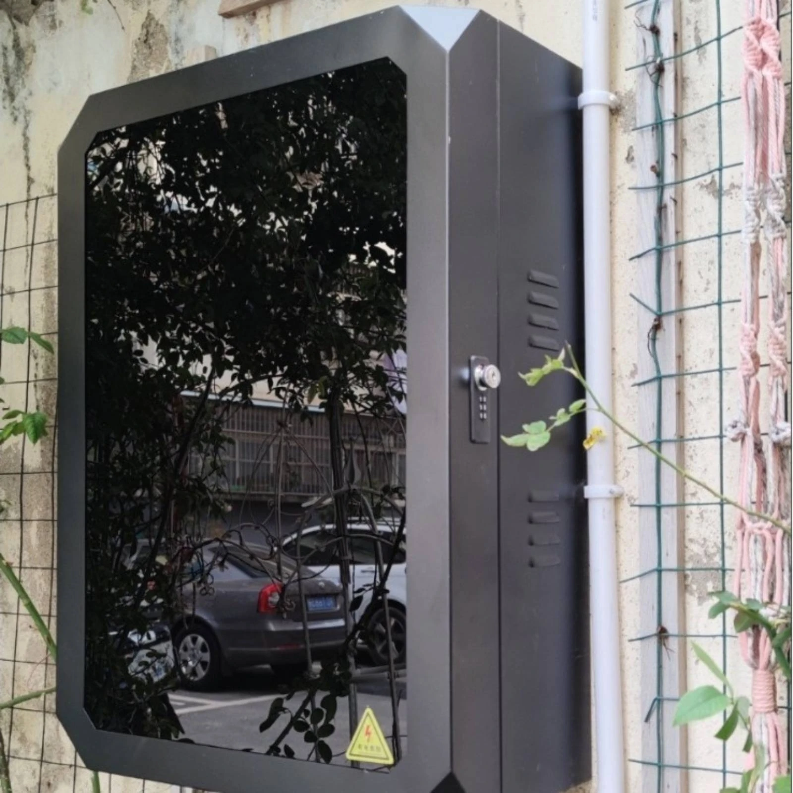 Charging Pile Protection Box Weather-Resistant Outdoor Charging Pile Cabinet Weatherproof Electric Vehicle Enclosure IP65 Water
Charging Pile Protection Box Weather-Resistant Outdoor Charging Pile Cabinet Weatherproof Electric Vehicle Enclosure IP65 Water