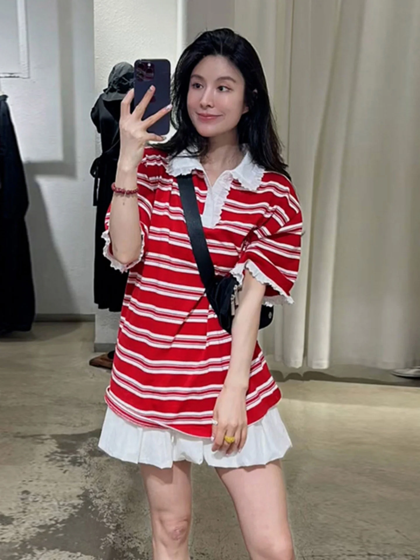 Ele Lace Splice Striped T-irt ort Sve Overhead Design Summer Faion Top Korean Sle Straight Cut Silk Material
Ele Lace Splice Striped T-irt ort Sve Overhead Design Summer Faion Top Korean Sle Straight Cut Silk Material