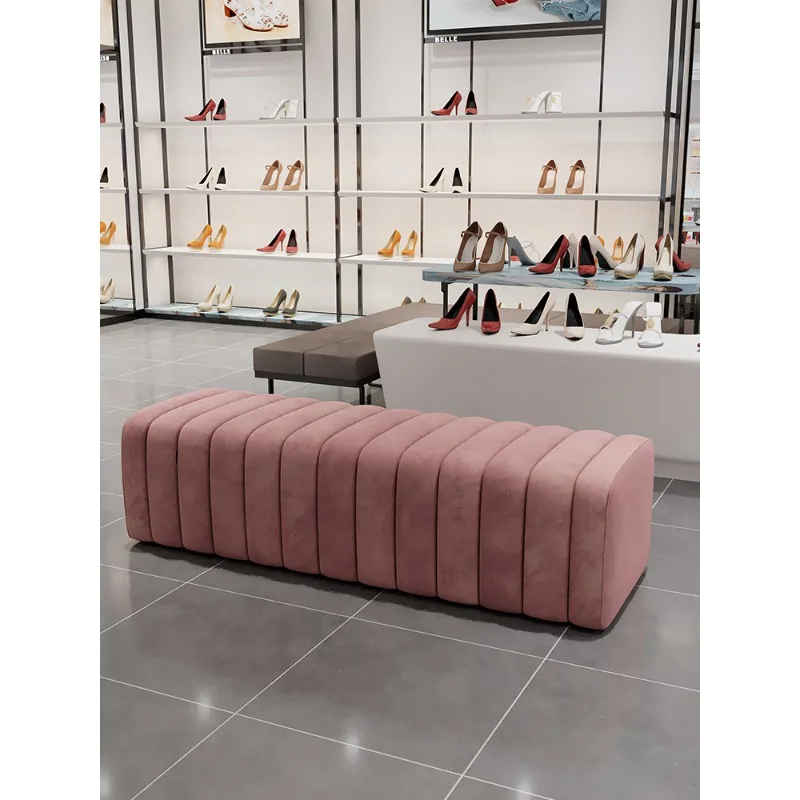 Clothing store resting stool test shoe shoe store creativity can sit wearing changing long lei
Clothing store resting stool test shoe shoe store creativity can sit wearing changing long lei